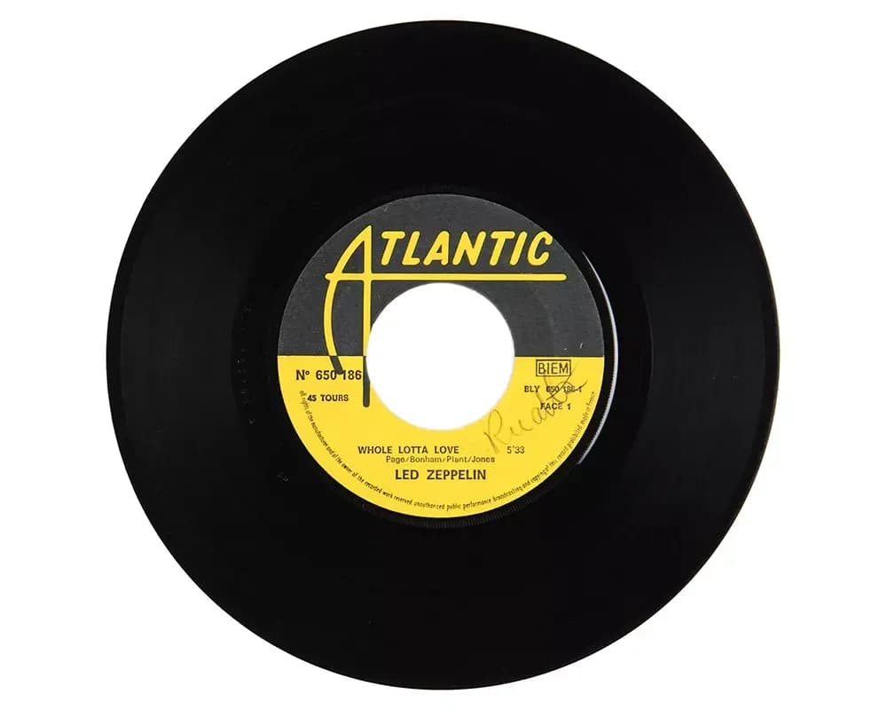 Редкий сингл Led Zeppelin Whole Lotta Love 1969 года оценили в 1 000 фунтов стерлингов