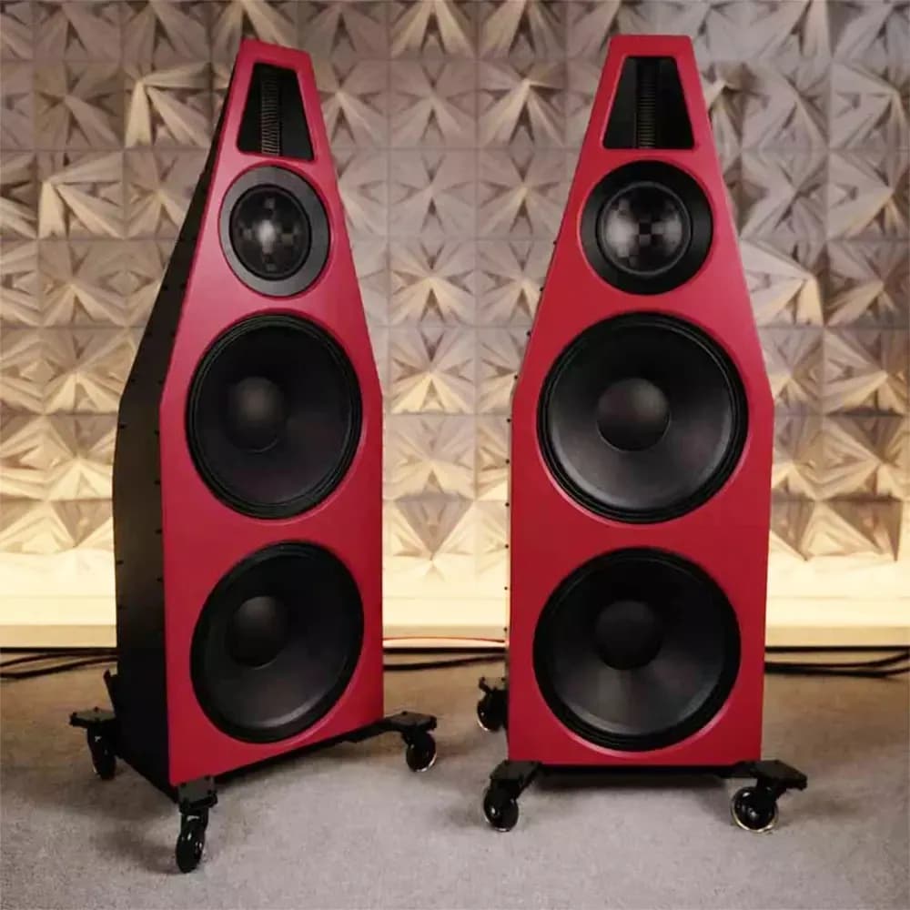 Virtual HiFi Supernova – акустическая система открытого типа с двумя 15-дюймовыми драйверами